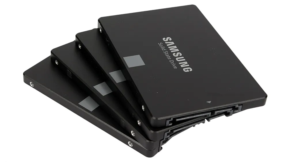 SSD Veri Kurtarma Sakarya a stack of black rectangular objects
