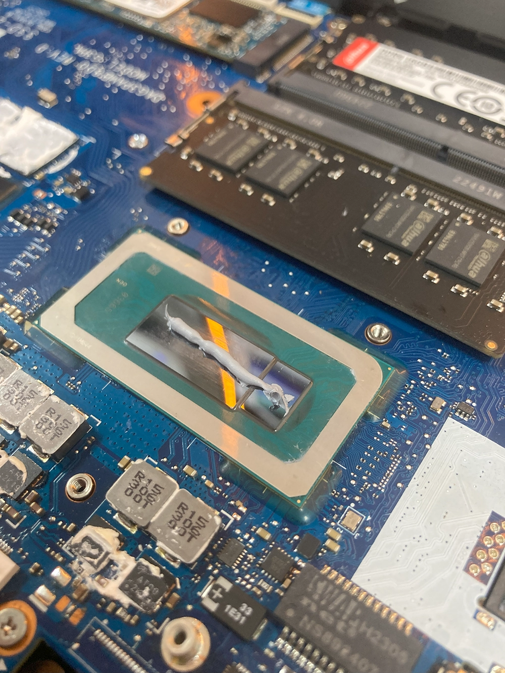 Laptop Hastanesi: Profesyonel Teknik Servis Müdahalesi Bilgisayar Bakımı laptop hastanesi, bilgisayar tamiri, teknik servis işlemleri Bilgisayar Bakımı