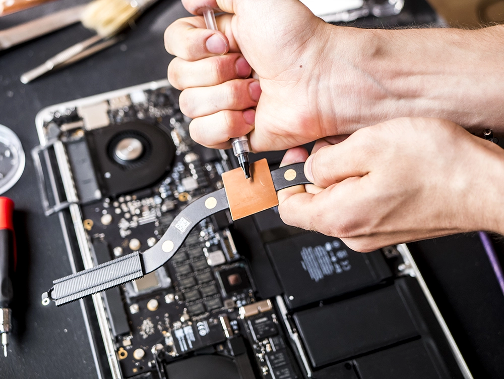 Sakarya Termal Bakım Hizmeti Sakarya Laptop Temizleme Sakarya Bilgisayar Tamiri Sakarya Laptop Onarımı Bu görsel, Bytex teknik servisinde yapılan termal bakım işlemlerini ve donanım ömrünü uzatan müdahaleleri simgeler. Sakarya Laptop Temizleme Sakarya Bilgisayar Tamiri Sakarya Laptop Onarımı