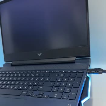 hp-victus-15-siyah-ekran-sorunu-ve-iade-talebi-1_350x350 HP Victus Hall Sensörü Sorunu HP Laptop Ekran Kararıyor