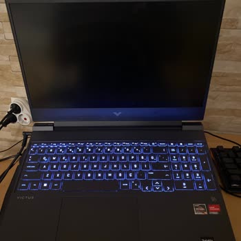 hp-victus15-firma-kaynakli-siyah-ekran-sorunu-1_350x350 HP Victus Hall Sensörü Sorunu HP Laptop Ses Var Görüntü Yok